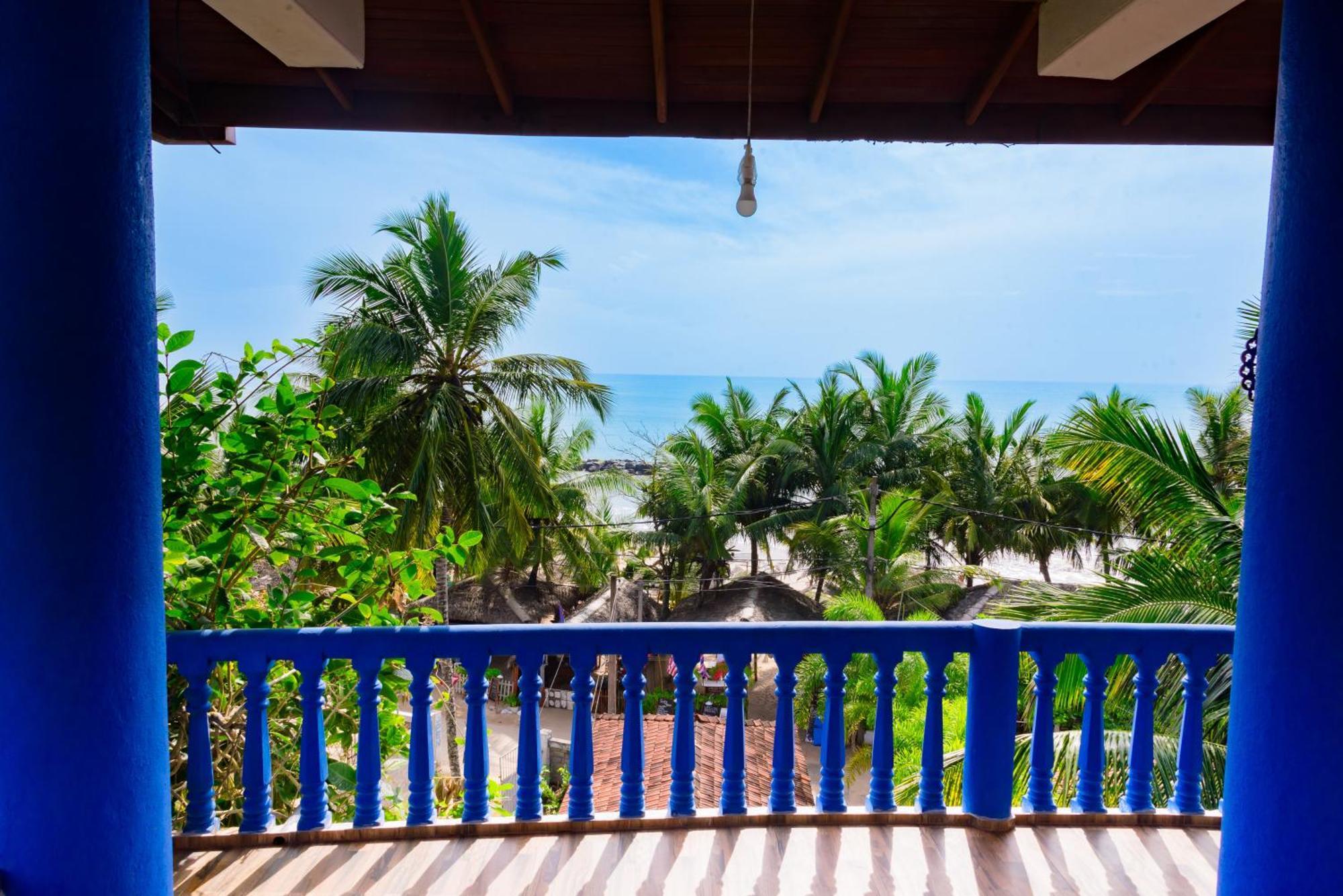 Golden Surfer Beach Hotel Тангалла Экстерьер фото