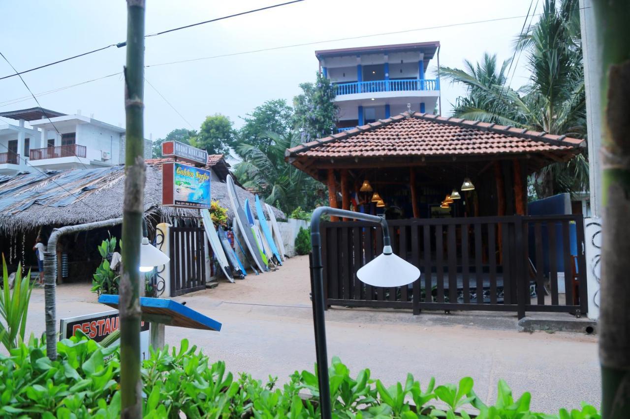 Golden Surfer Beach Hotel Тангалла Экстерьер фото